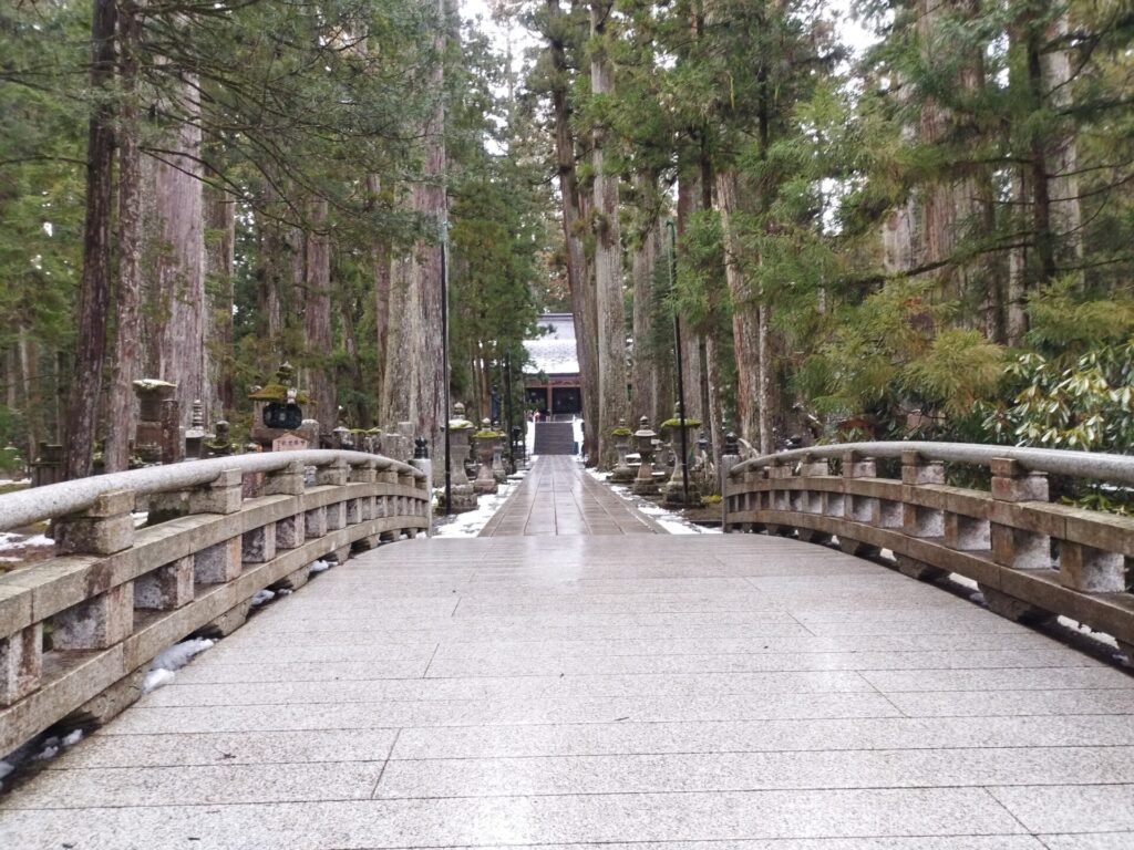 高野山奥の院