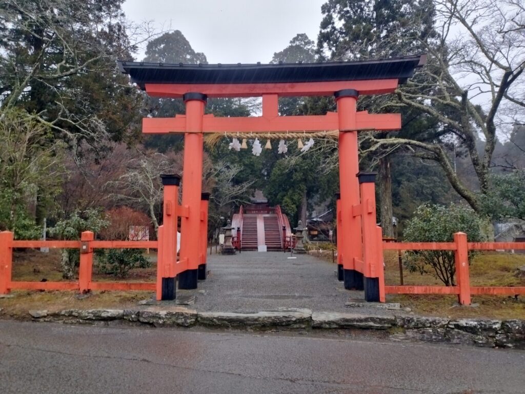 丹生都比売神社　鳥居