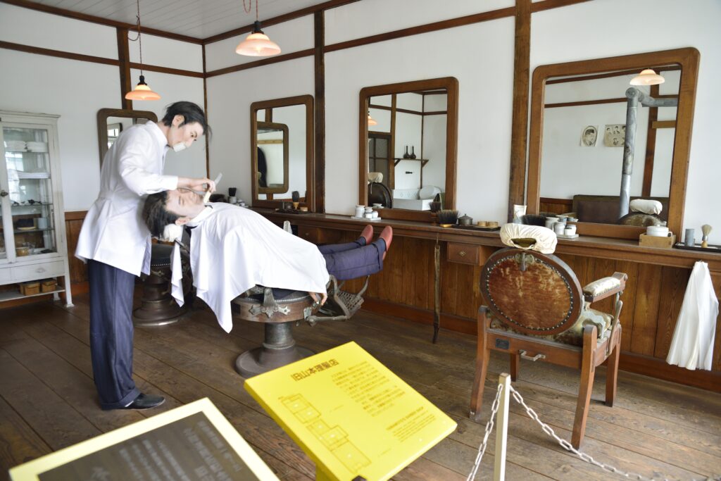 北海道開拓の村‐山本理髪店