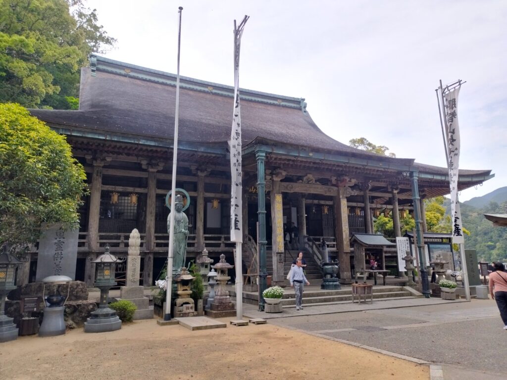 青岸渡寺本堂