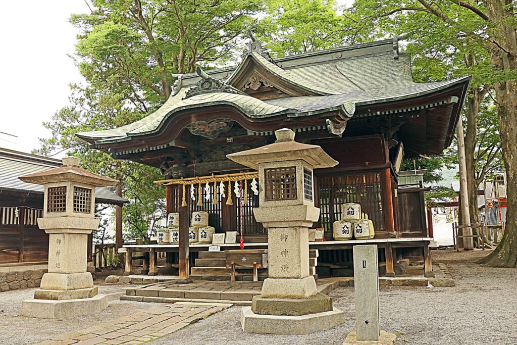 八剱神社